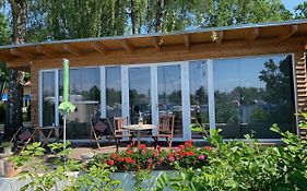 Tiny House Oder Ferienwohnung Auf Der Sunset Marina